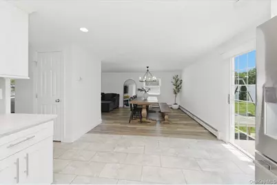 10 Rutgers Road, Farmingville, NY 11738 - Photo 8
