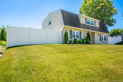 10 Rutgers Road, Farmingville, NY 11738 - Photo 2