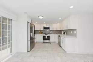 10 Rutgers Rd, Farmingville, NY 11738 - Photo 10