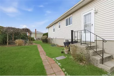 3292 Murdock Avenue, Oceanside, NY 11572 - Photo 14