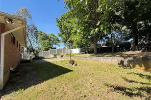 5 Robin Rd, Selden, NY 11784 - Photo 18