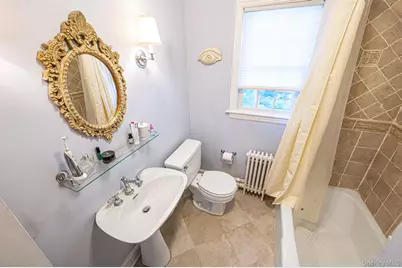 22 Lawrence Street, Greenlawn, NY 11740 - Photo 20