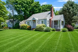22 Lawrence St, Greenlawn, NY 11740 - Photo 32