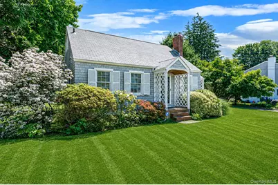 22 Lawrence Street, Greenlawn, NY 11740 - Photo 2