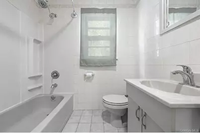 24 Maplewood Boulevard, Suffern, NY 10901 - Photo 18