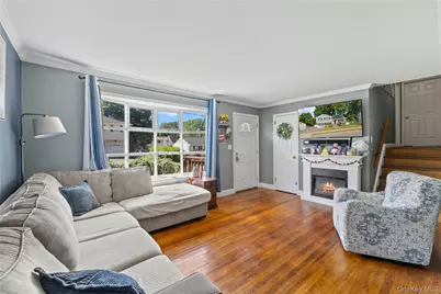 24 Maplewood Boulevard, Suffern, NY 10901 - Photo 6