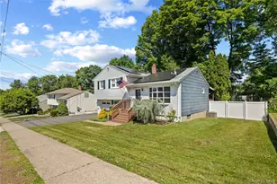 24 Maplewood Blvd, Suffern, NY 10901 - Photo 24