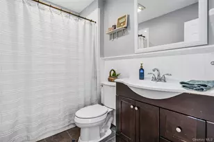 7 Mohawk Dr, Massapequa, NY 11758 - Photo 18