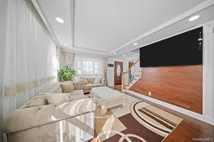 79-31 Langdale St, New Hyde Park, NY 11040 - Photo 6