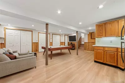 12 Overlook Road N, White Plains, NY 10603 - Photo 26