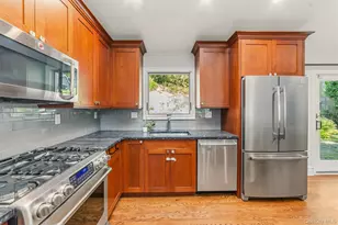 12 Overlook Rd N, White Plains, NY 10603 - Photo 14