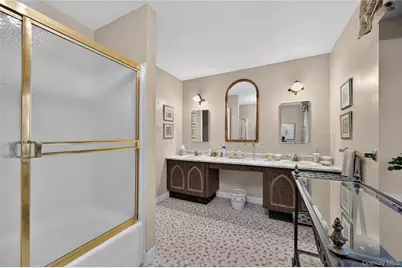 44 Koenig Drive, Oyster Bay, NY 11771 - Photo 22