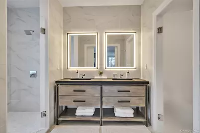 101 Searing Avenue #410, Mineola, NY 11501 - Photo 10