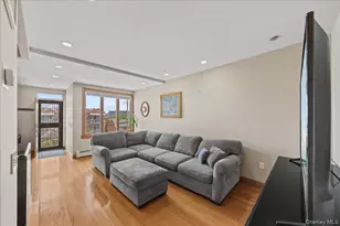 70-18 Calamus Ave, Flushing, NY 11377 - Photo 14