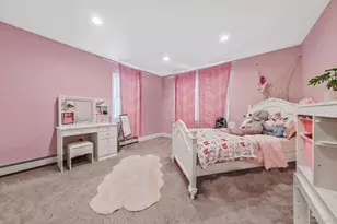 135 Texas St, Lindenhurst, NY 11757 - Photo 16