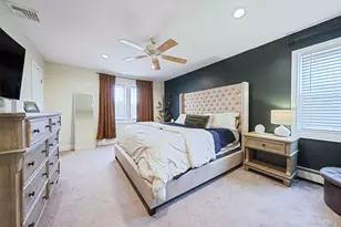 135 Texas St, Lindenhurst, NY 11757 - Photo 14