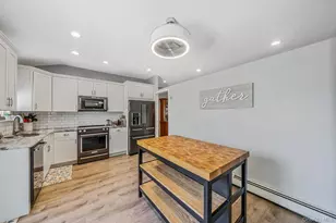5 Megan Ct, Bellport, NY 11713 - Photo 8