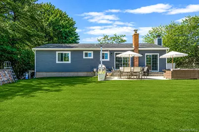 5 Megan Court, Bellport, NY 11713 - Photo 32