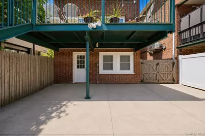 126 Glover Avenue, Yonkers, NY 10704 - Photo 42