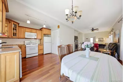 126 Glover Avenue, Yonkers, NY 10704 - Photo 8