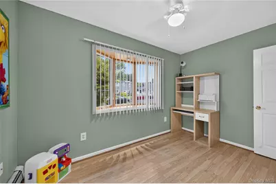 39 Boat Lane, Levittown, NY 11756 - Photo 18