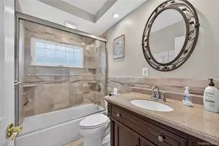 39 Boat Ln, Levittown, NY 11756 - Photo 16