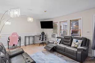 8 Independence Ct, Ridge, NY 11961 - Photo 8