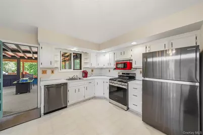24 Dennis Drive, New Hampton, NY 10958 - Photo 14