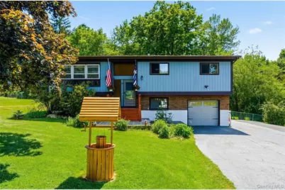 24 Dennis Drive, New Hampton, NY 10958 - Photo 1