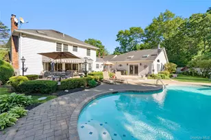 15-17 Park Woods Ln, Kings Park, NY 11754 - Photo 42