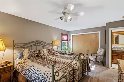 15-17 Park Woods Lane, Kings Park, NY 11754 - Photo 38