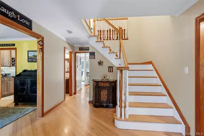 15-17 Park Woods Lane, Kings Park, NY 11754 - Photo 4