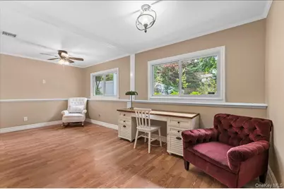 8 Walnut Place, Huntington, NY 11743 - Photo 14
