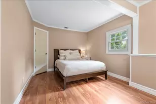 8 Walnut Pl, Huntington, NY 11743 - Photo 12