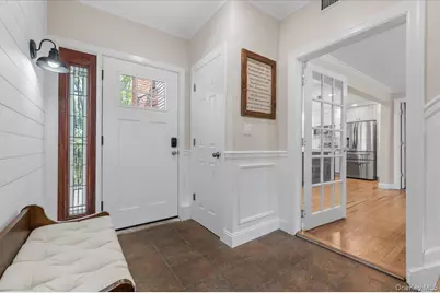 8 Walnut Place, Huntington, NY 11743 - Photo 2