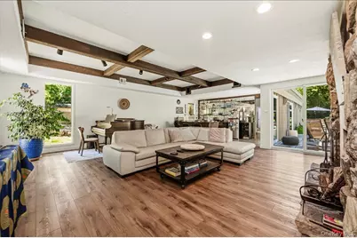 35 Melrose Parkway, Patchogue, NY 11772 - Photo 10