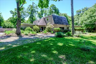 35 Melrose Pkwy, Patchogue, NY 11772 - Photo 4