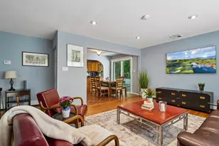 2 Highfield Ave, Port Washington, NY 11050 - Photo 4