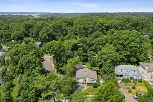 2 Highfield Ave, Port Washington, NY 11050 - Photo 24