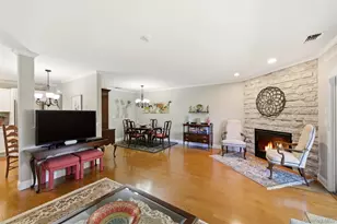 126 Erin Ln, East Setauket, NY 11733 - Photo 8