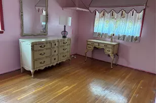 3 Peter Rd, Hicksville, NY 11801 - Photo 12