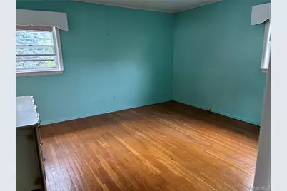 3 Peter Road, Hicksville, NY 11801 - Photo 14