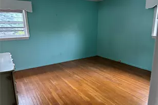 3 Peter Rd, Hicksville, NY 11801 - Photo 14