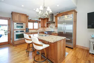 37 Seitz Dr, Bethpage, NY 11714 - Photo 6