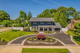 96 Eagle Ln, Hauppauge, NY 11788 - Photo 2