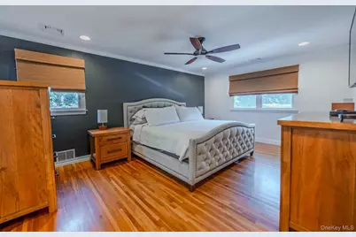 96 Eagle Lane, Hauppauge, NY 11788 - Photo 24