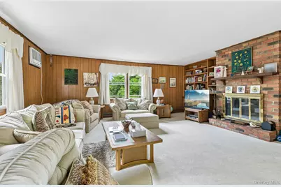 7 Diana Hill, Huntington, NY 11743 - Photo 12