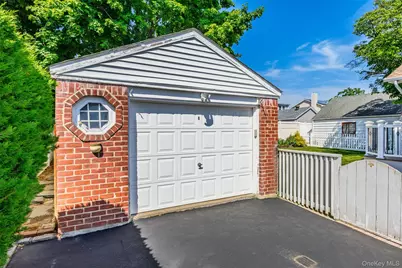 2453 Aberdeen Street, East Meadow, NY 11554 - Photo 42