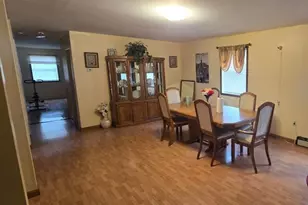 1095 Pinebrook Ct, West Hempstead, NY 11552 - Photo 6