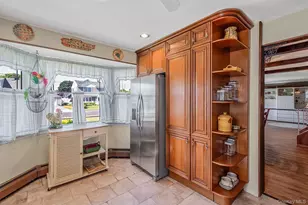 144 Blue Spruce Rd, Levittown, NY 11756 - Photo 10